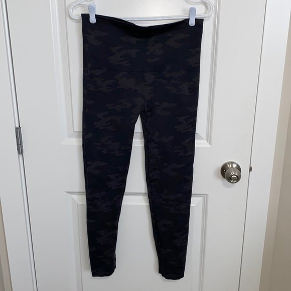 Spanx Camo Leggings High Waist - Picture 4 of 10